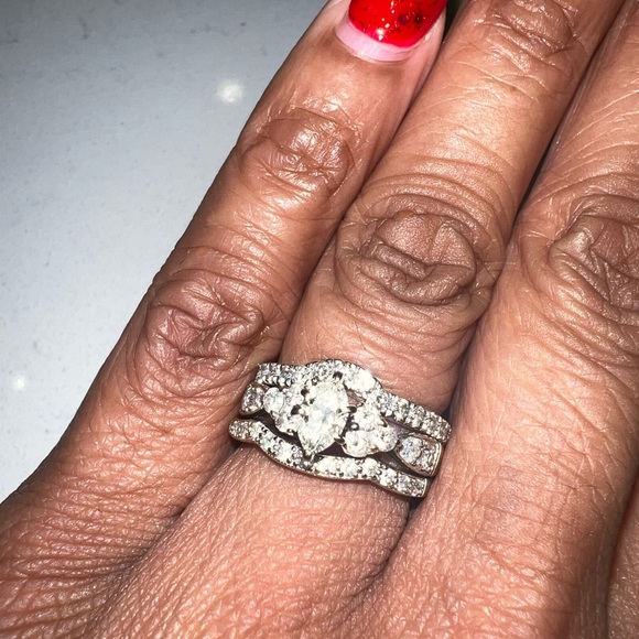 Jewelry - 3 Piece Diamond Ring Bridal Set size 7